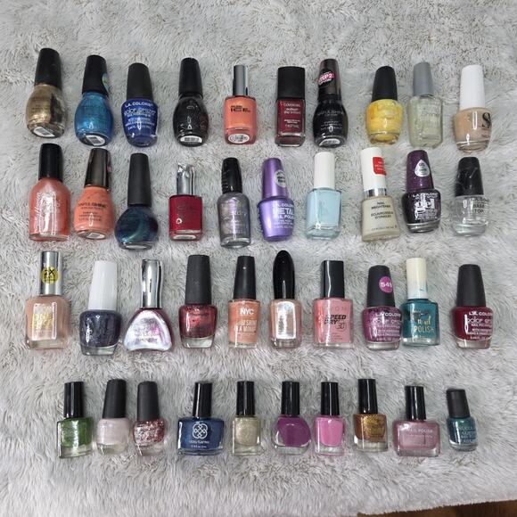 Lot of 40 Assorted Nail Polishes Gel, Glitter, Metallic, Matte Shades - Picture 4 of 16